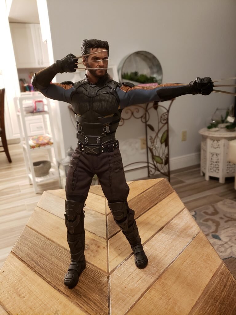 hot toys dofp wolverine